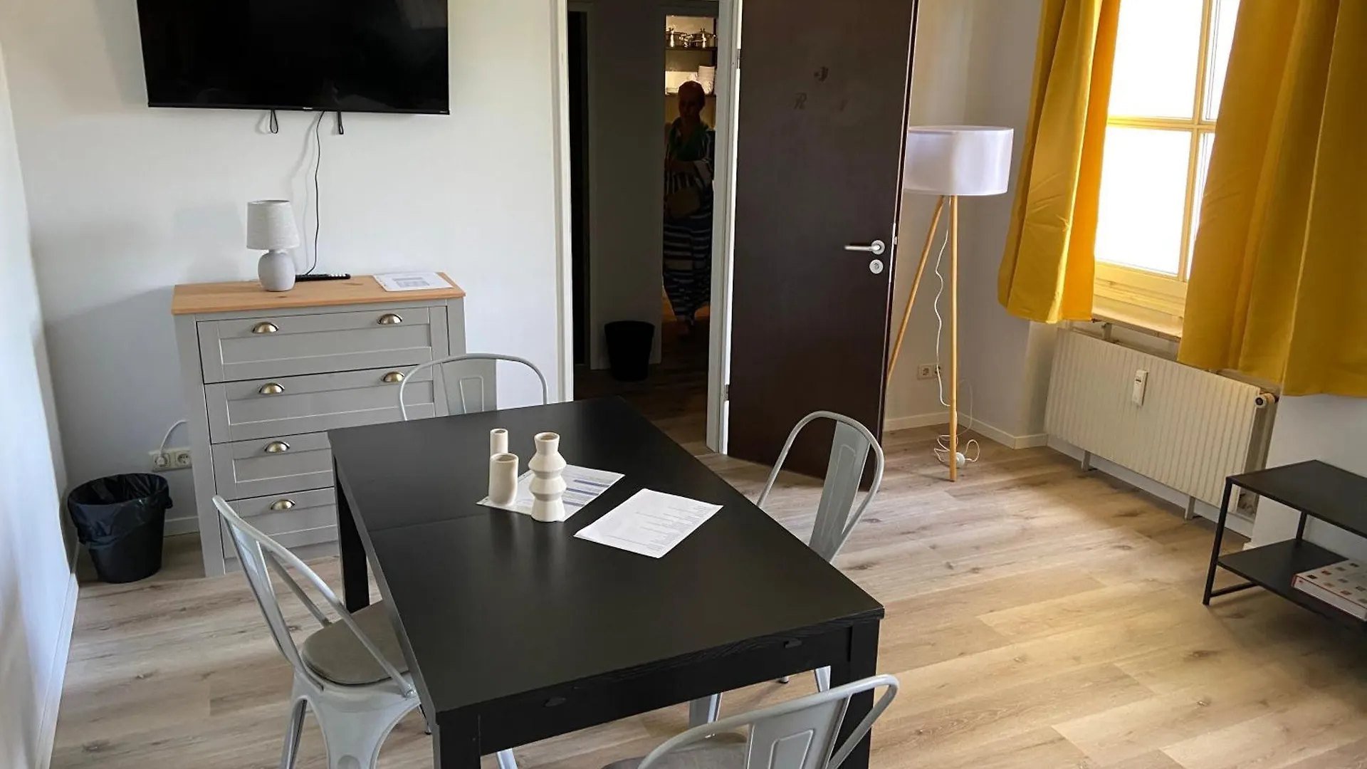 Wohnung Mit Garagenparkplatz An U-Bahnstation Monachium 0*,