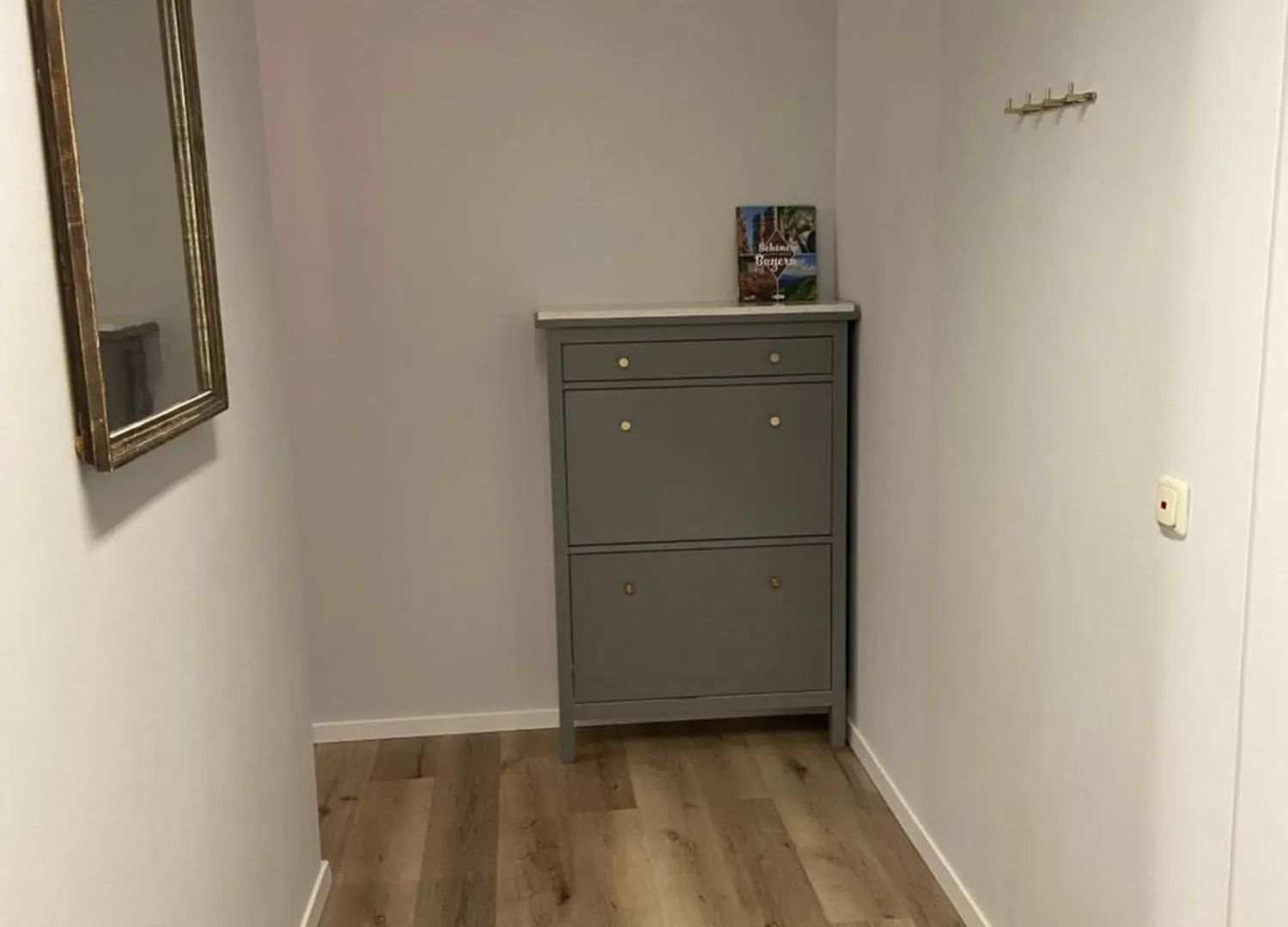 Wohnung Mit Garagenparkplatz An U-Bahnstation Munich Germany